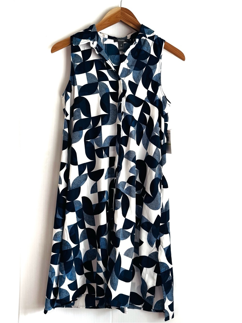 Muse Navy Blue and White Geometric Sleeveless Dress NWT